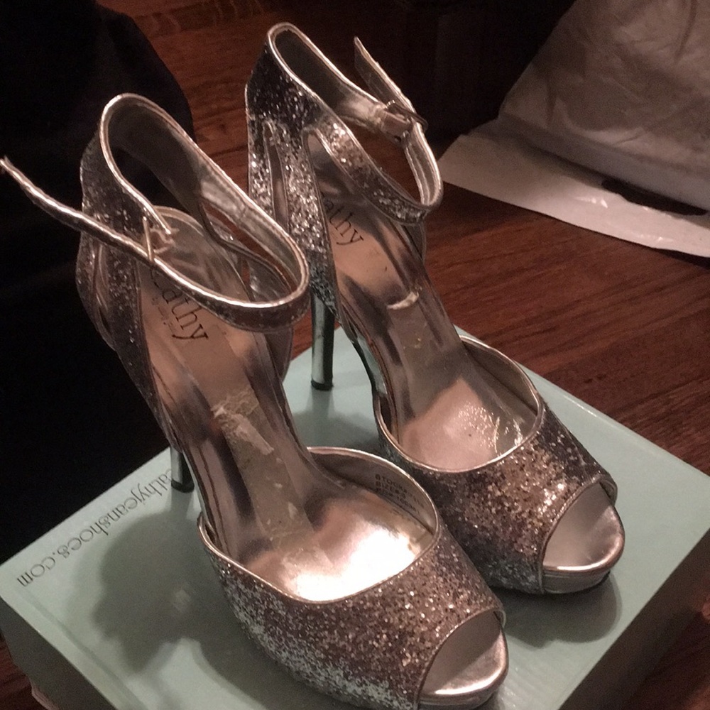 Cathy Jean Heels - Picture 2 of 4